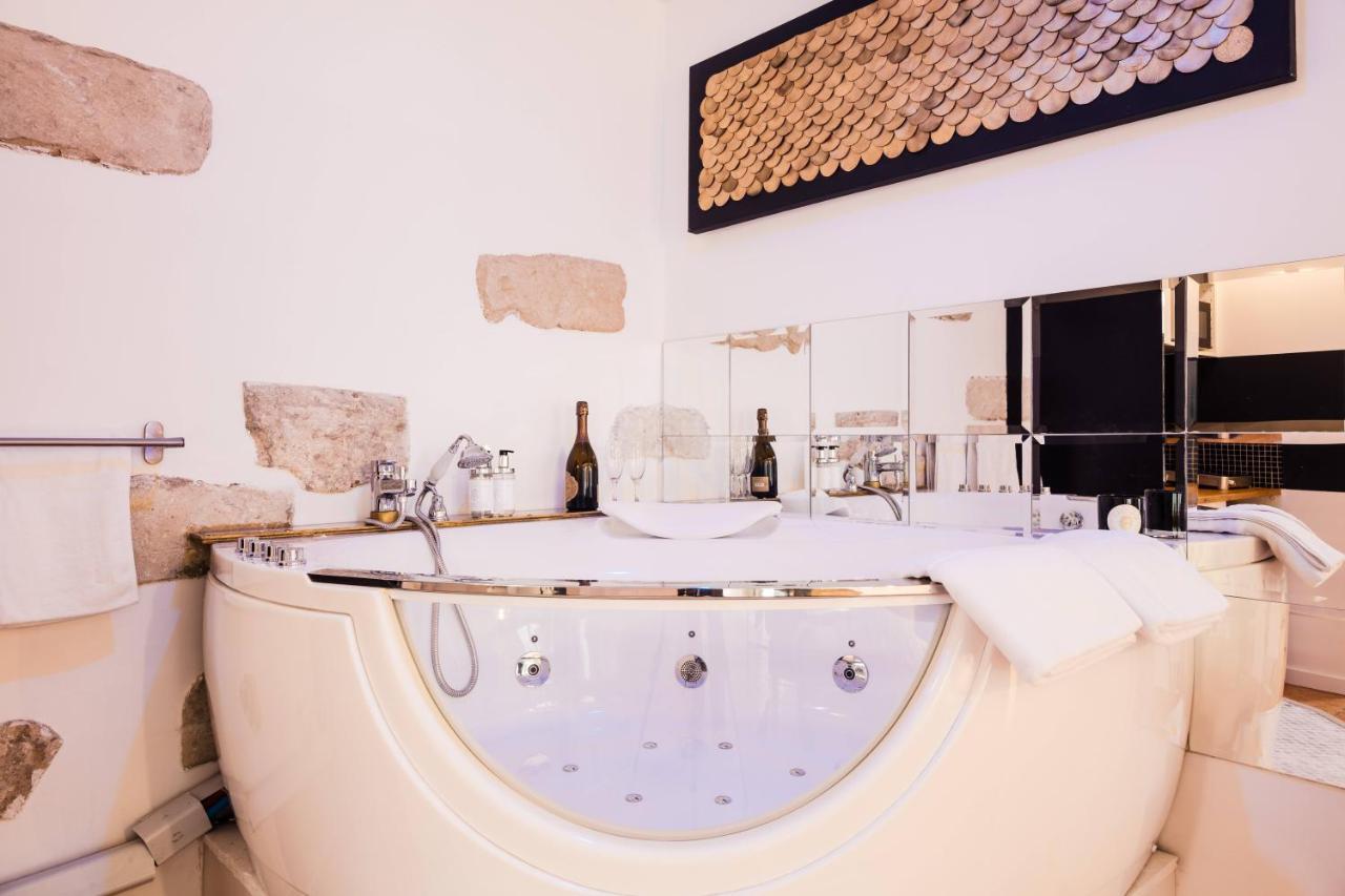 Les Precieuses Suites & Spa I Avignon Exteriör bild
