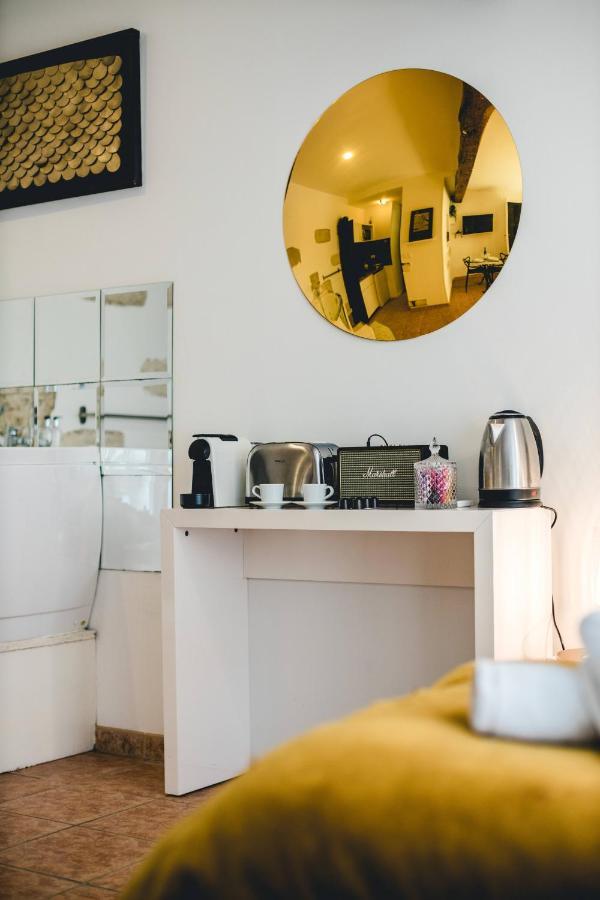 Les Precieuses Suites & Spa I Avignon Exteriör bild