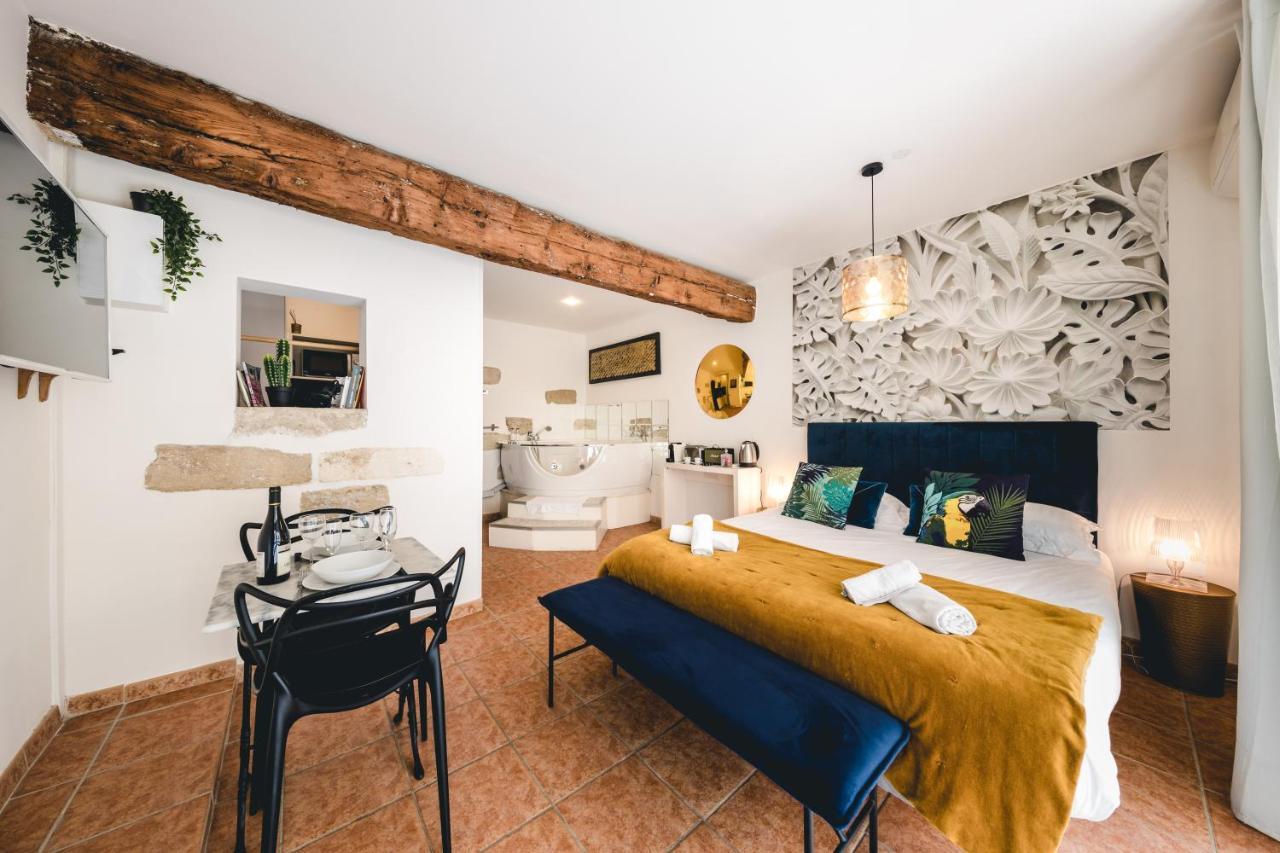 Les Precieuses Suites & Spa I Avignon Exteriör bild