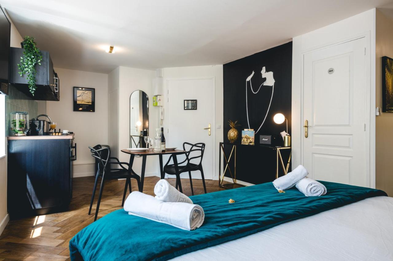 Les Precieuses Suites & Spa I Avignon Exteriör bild